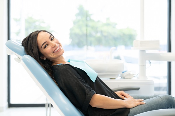 How A Same Day Dentist Can Treat A Loose Tooth